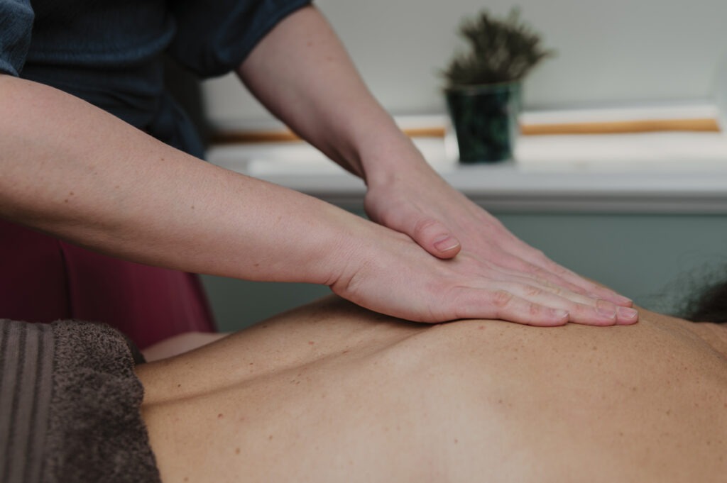 Manual lymphatic drainage in sheffield
reduce bloating
reduce swelling
MLD in Sheffield
Physio in Sheffield